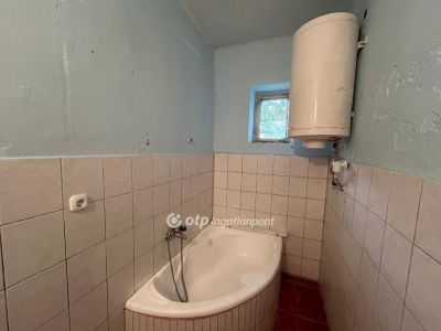 Eladó családi ház Demecser
