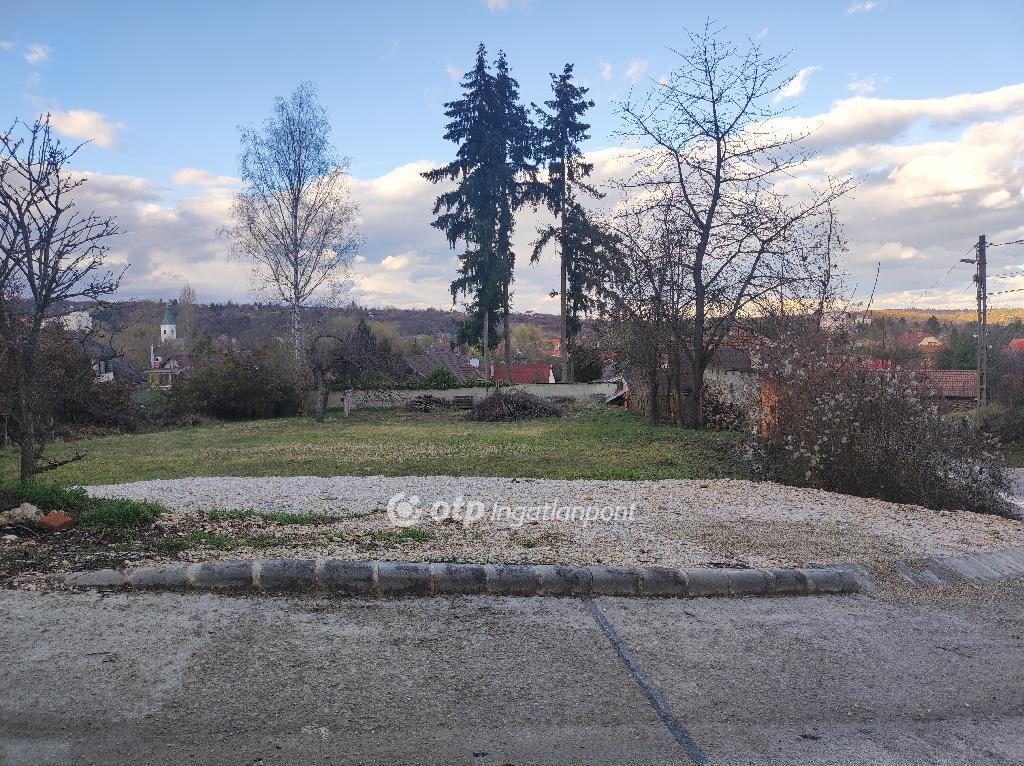 Eladó lakóövezeti telek Miskolc