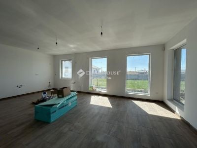 Eladó családi ház Kiskunlacháza