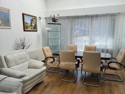 Eladó családi ház Budapest