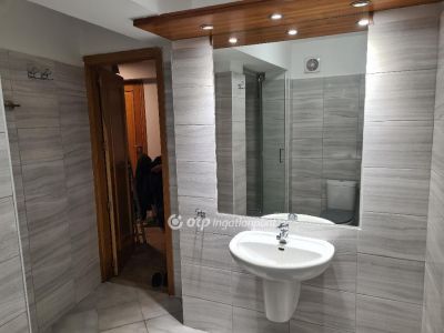 Eladó családi ház Budapest