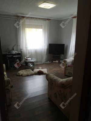 Eladó családi ház Fót