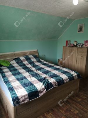 Eladó családi ház Fót