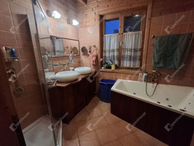 Eladó családi ház Veresegyház
