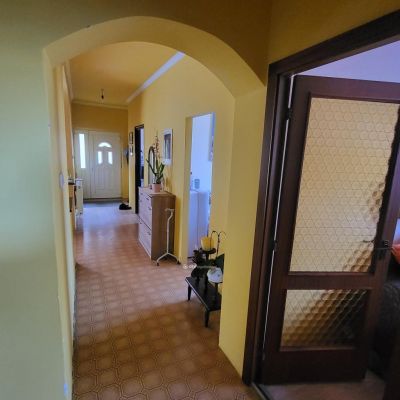 Eladó családi ház Mikepércs