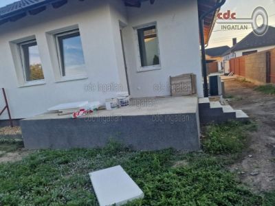 Eladó családi ház Százhalombatta