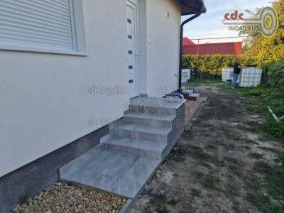 Eladó családi ház Százhalombatta