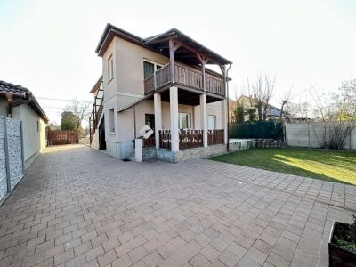 Eladó családi ház Budapest