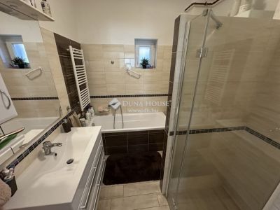 Eladó családi ház Budapest