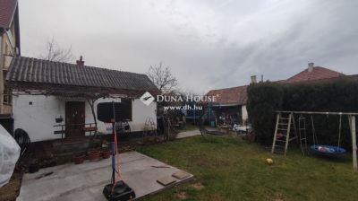 Eladó családi ház Gyál