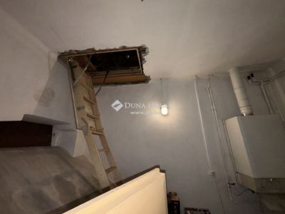 Eladó családi ház Taksony