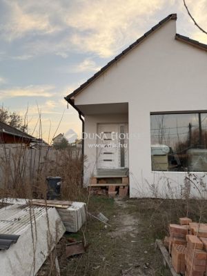 Eladó családi ház Gyál
