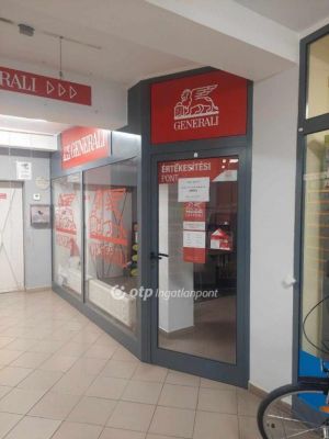 Kiadó üzlethelység üzletházban Veszprém