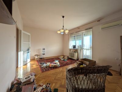 Eladó lakás Debrecen