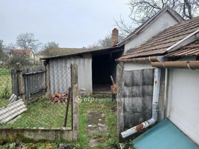 Eladó családi ház Karácsond