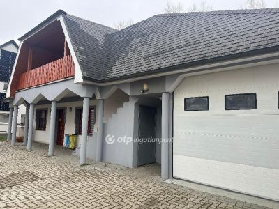 Eladó családi ház Siófok
