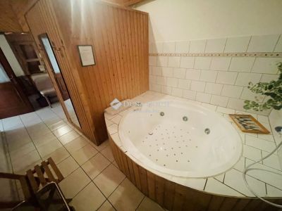 Eladó családi ház Eger