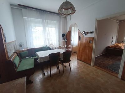 Eladó családi ház Szigetszentmiklós