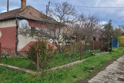 Eladó családi ház Szigetvár