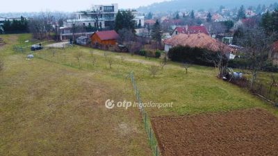 Eladó lakóövezeti telek Balatonalmádi