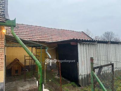Eladó családi ház Tápiószele