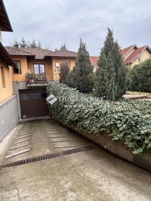 Eladó családi ház Vecsés