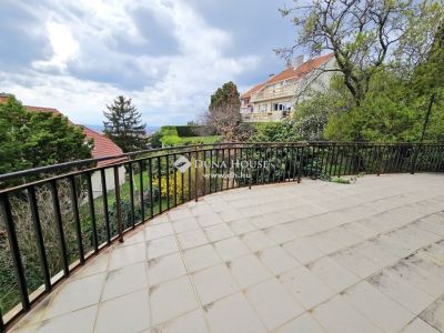 Eladó családi ház Pécs