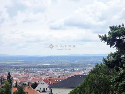 Eladó családi ház Pécs