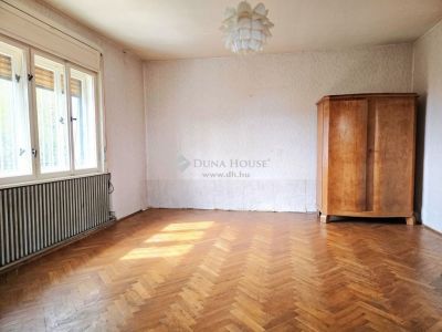 Eladó családi ház Pécs