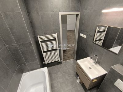 Kiadó iroda lakásban Debrecen