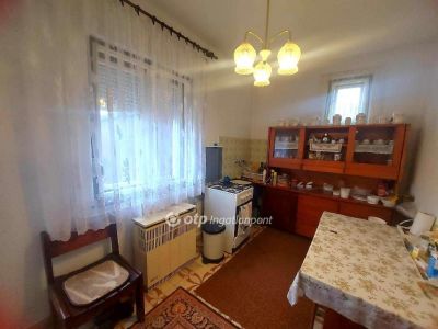 Eladó családi ház Hosszúpályi
