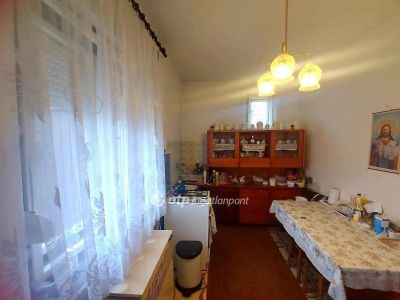 Eladó családi ház Hosszúpályi
