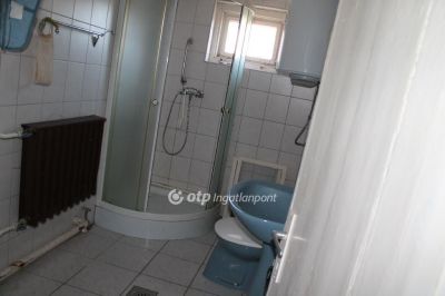 Eladó családi ház Tószeg
