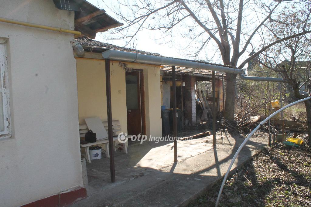 Eladó családi ház Tószeg