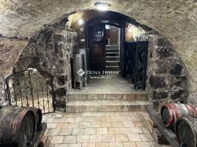 Eladó nyaraló Esztergom
