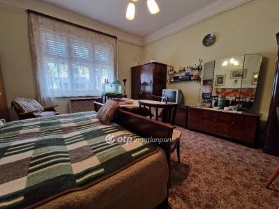 Eladó házrész Debrecen