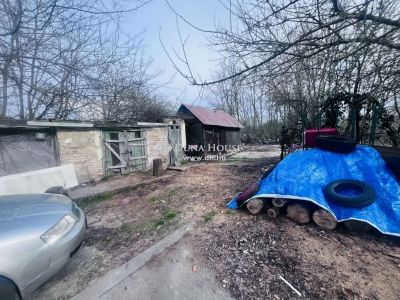 Eladó családi ház Perkáta