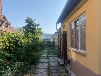 Eladó családi ház Budapest
