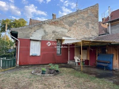 Eladó családi ház Budapest