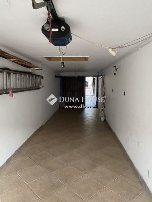 Eladó sorház Fót