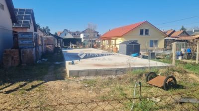 Eladó lakóövezeti telek Fót