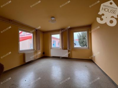 Kiadó egyéb iroda Kecskemét