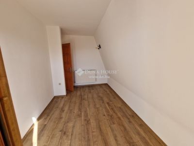 Eladó családi ház Dunakeszi