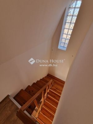 Eladó családi ház Dunakeszi