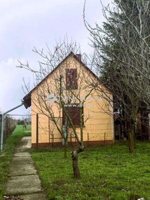 Eladó tanya Bonyhád