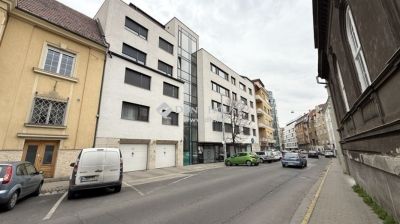 Eladó lakás Budapest