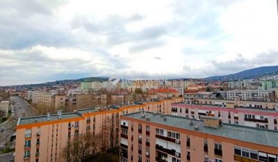 Eladó lakás Pécs