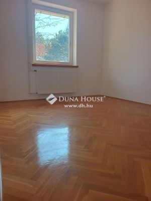 Eladó családi ház Pécs