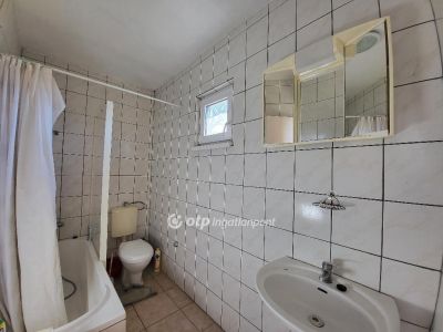 Eladó családi ház Siófok