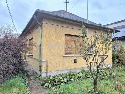 Eladó családi ház Budapest